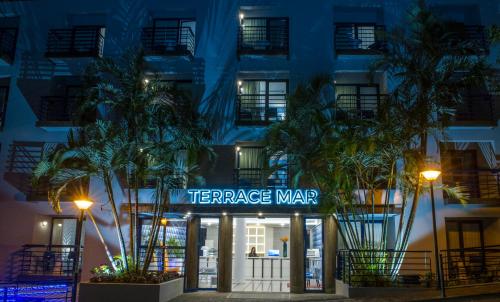 Terrace Mar Suite Hotel - image 2