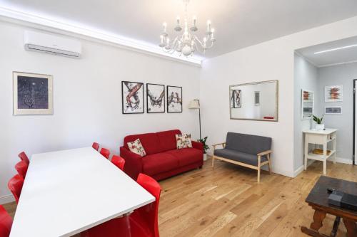 Casilina 403 Spacious Apartment 3BDR and 3 BATH