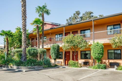 Adelaide Inn