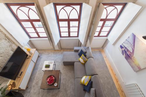 LovelyStay-Modern Loft City Center