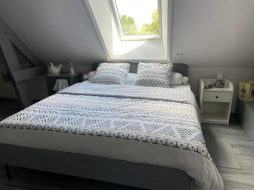. Chambre d'hôtes spacieuse et tranquille avec parking privé