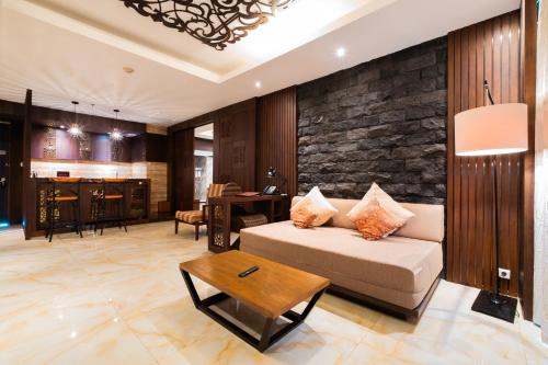 The Puri Nusa Dua Hotel14