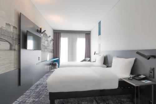 ibis Styles Basel City - image 10