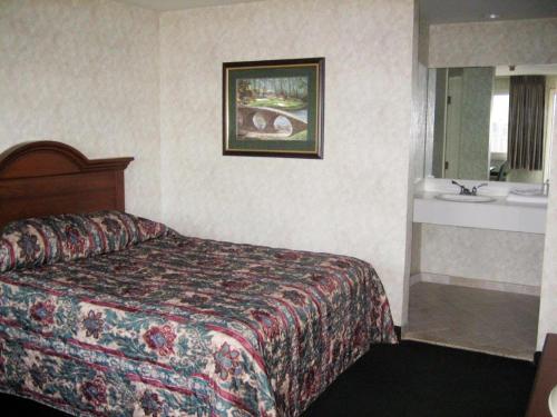 Fair Motel - image 4