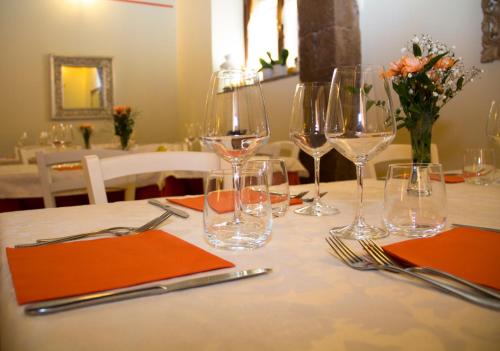 IL Borgo Ristorante Pizzeria Camere - image 2