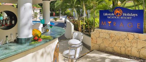 Garden, Lifestyle Crown Residence Suites - All Inclusive Resort in Puerto Plata