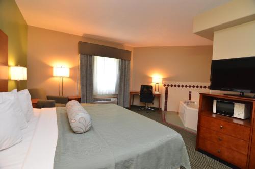 AmericInn by Wyndham Des Moines Airport