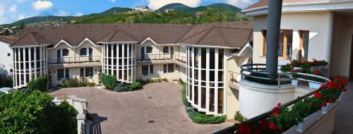 ทัศนียภาพภายนอกโรงแรม, Villa Brussels in เดวา