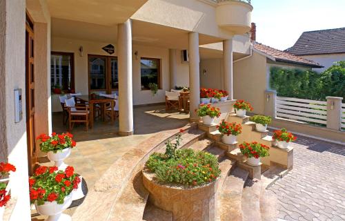 ทัศนียภาพภายนอกโรงแรม, Villa Brussels in เดวา