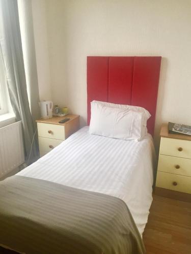 Trinity Guest House - image 3