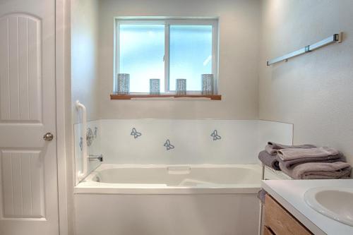 Allee Beach House - image 2