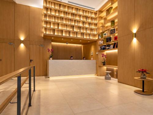 Estudio para 4 junto al Retiro y Serrano