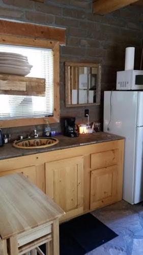 ห้องครัว, Pueblo Canyon Inn in ลอสอาลามอส (NM)