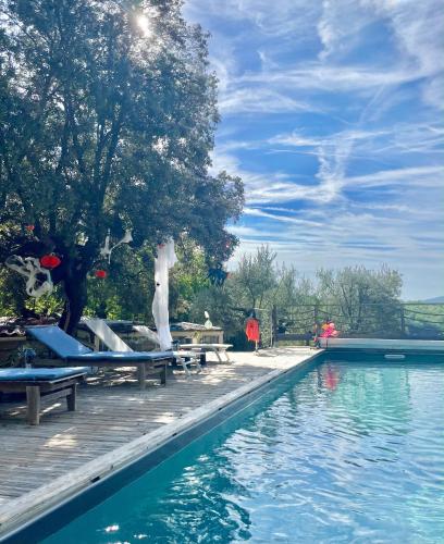 Un brin dfolies, bohème , nature, piscine chauffée de Pâques à Toussaint , spa , sauna, yoga ,massage - Chambre d'hôtes - Le Beausset