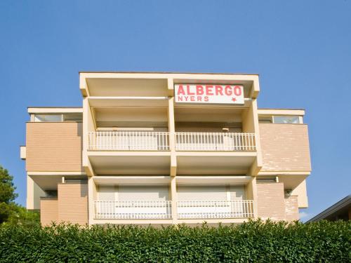 . Albergo Nyers