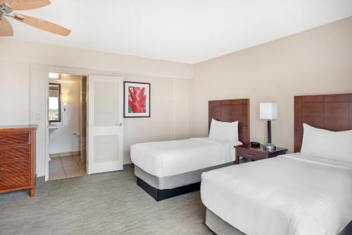 2 bedrooms, 4 beds