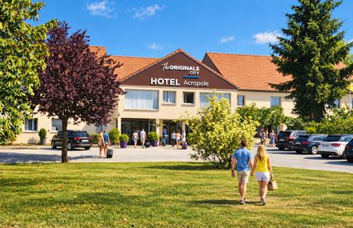 Hotel The Originals Bernay Acropole - Hôtel - Bernay