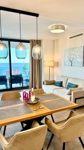 Apartment Torre Sakura 21 a by VivaMar
