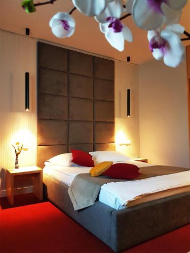 1 queen bed