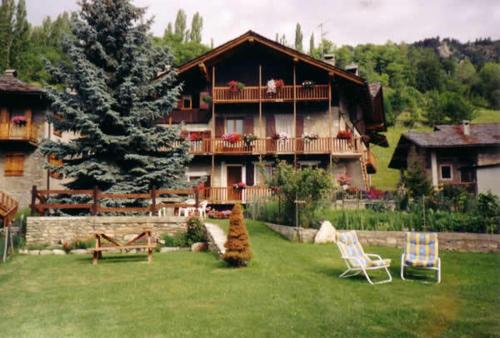 Le Vieux Noyer - Appartamenti al Verde villaggio di Rumiod