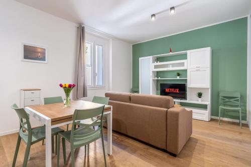 Navigli Modern, designer apartment with gym and Wi-Fi