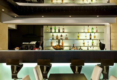 Hotel Petit Palais - image 9