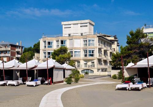 Petit Palais - Hotel - Venice-Lido