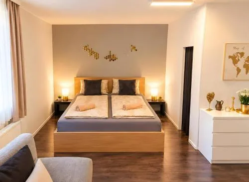 Golden Base in Villach, Österreich