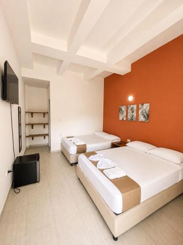 2 double beds