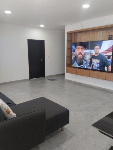 Casa Quetzal Prados del Sol 1 Rec y 2 Sofa Cama para 6