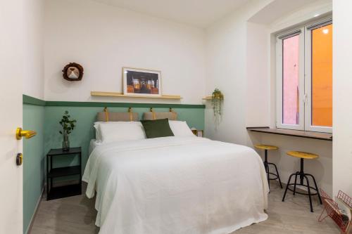 Lovely and tiny Pied-à-terre in the City center