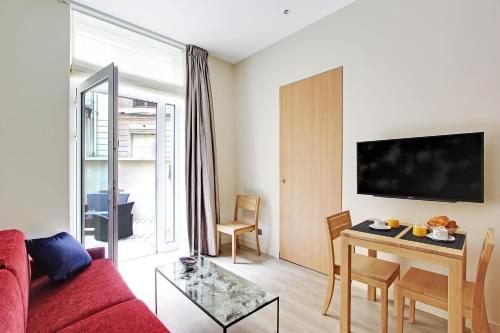 Milestay-Opera Terrace - image 6