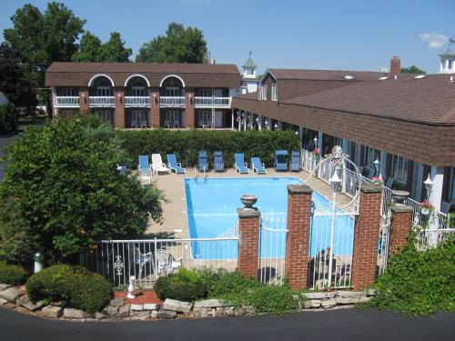 Lockport Inn and Suites