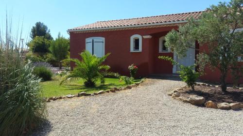 Viesnīcas āriene, L'Ispanina in Thezan-des-Corbieres