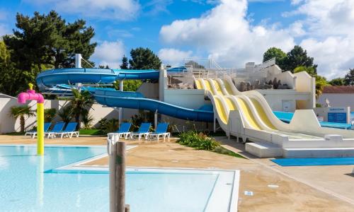 Bungalow accueillant à Saint-Jean-de-Monts avec piscine