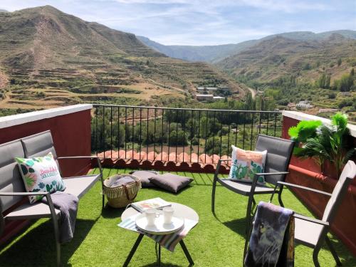 Comfortable House in Viguera with Mountain View gîte à louer Panzares