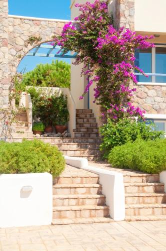 Neapoli Villas