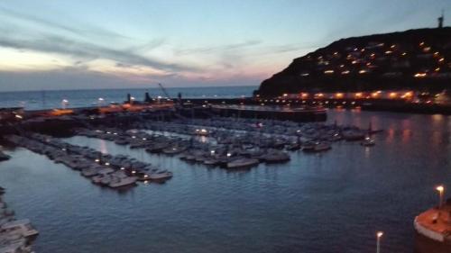 Iekārtas, Studio a St Pierre en Port in Saint-Pierre-en-Port