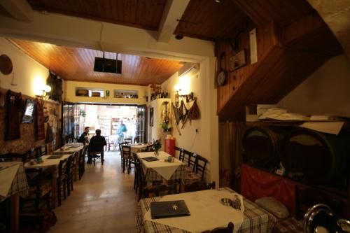 Chania Rooms - image 13