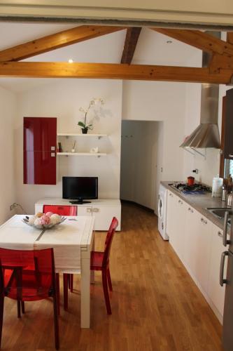 Alessandra House