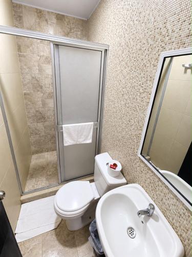 2 bedrooms, 4 beds