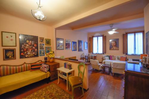 Apartment in the center with garden