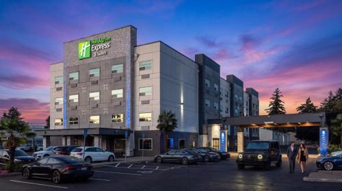 Holiday Inn Express & Suites Portland East by IHG