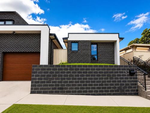 Matildas Urban Escape 6-Min Station & Shops