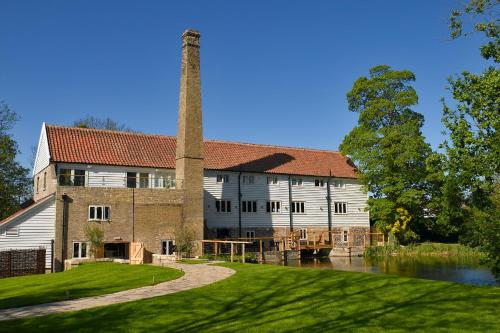 Tuddenham Mill Luxury Hotel - image 8