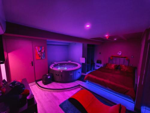 . Chambre Romantique avec Spa Privé Intérieur