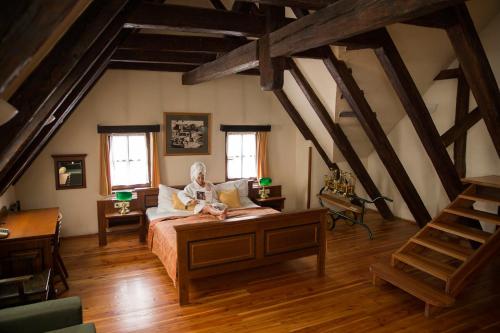 U Medvidku-Brewery Hotel - image 11