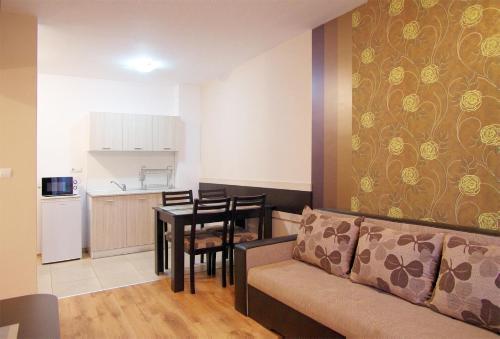 Cabana Beach Club Complex - image 6