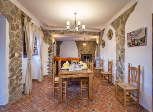 Charming Villa in Mondrón with Private Pool