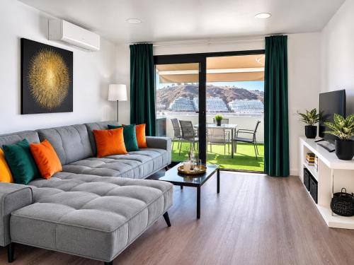 Canaima Zen - Sea View, Terrace & Heated Pool